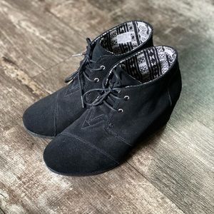 TOMS Wedge Bootie